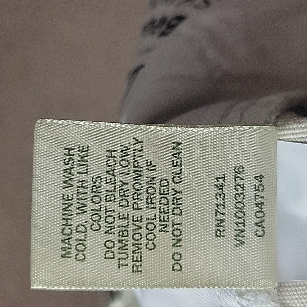 LL Bean Favorite Fit Nean Flex Skinny Leg Chic Cream Trousers - Picture 11 of 11